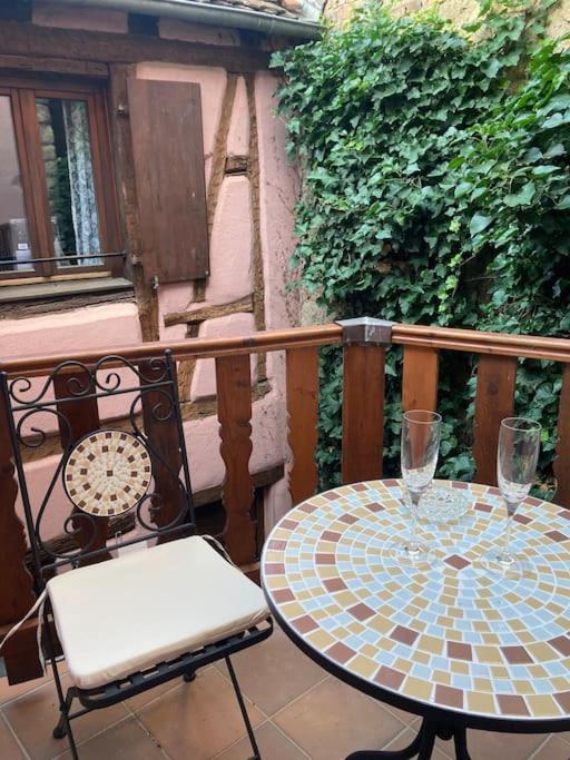 Apartamento La Sorciere In A Typical Alsatian House Rouffach Exterior foto
